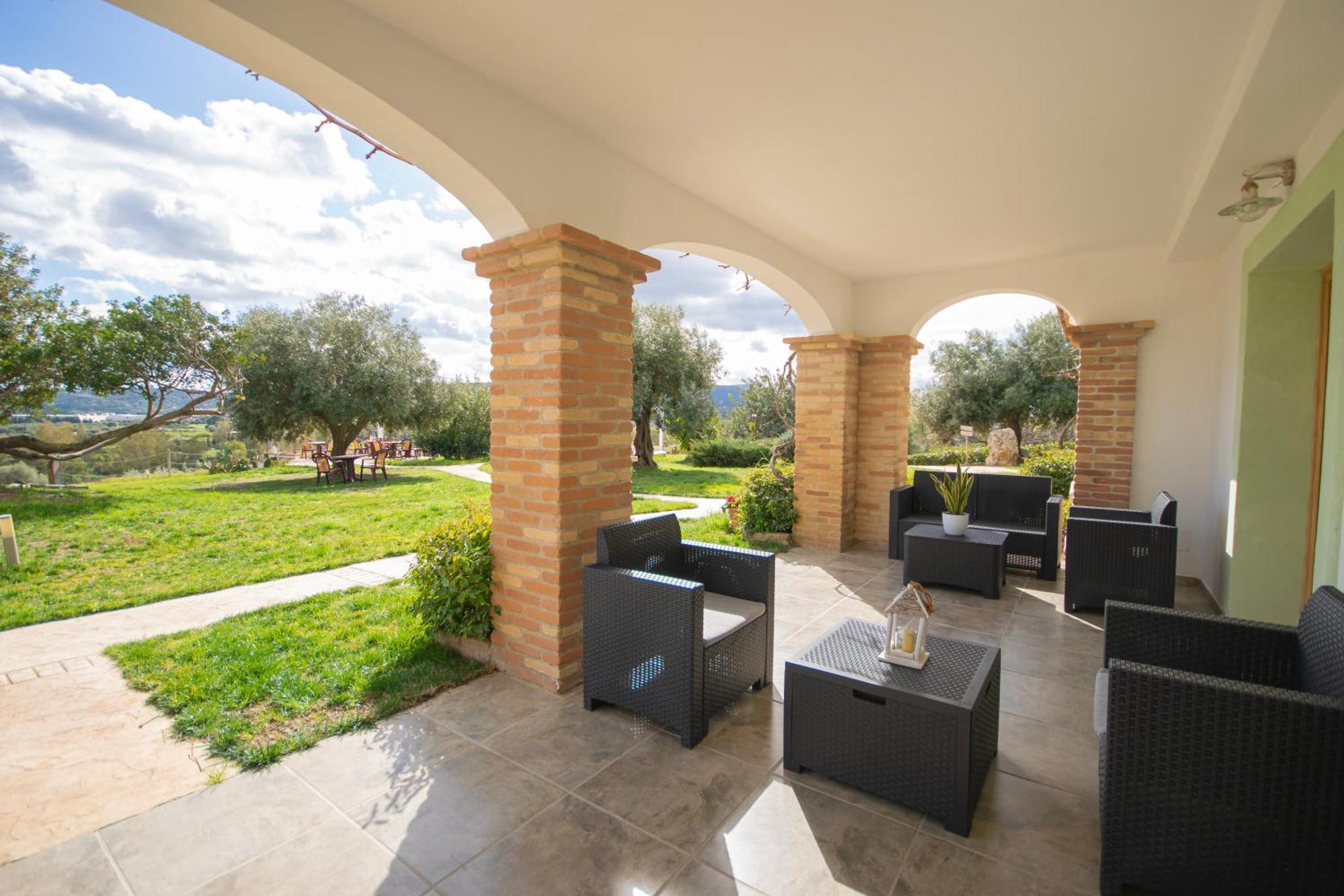 Albergo rurale Essenza di Mirto La Caletta Camera foto