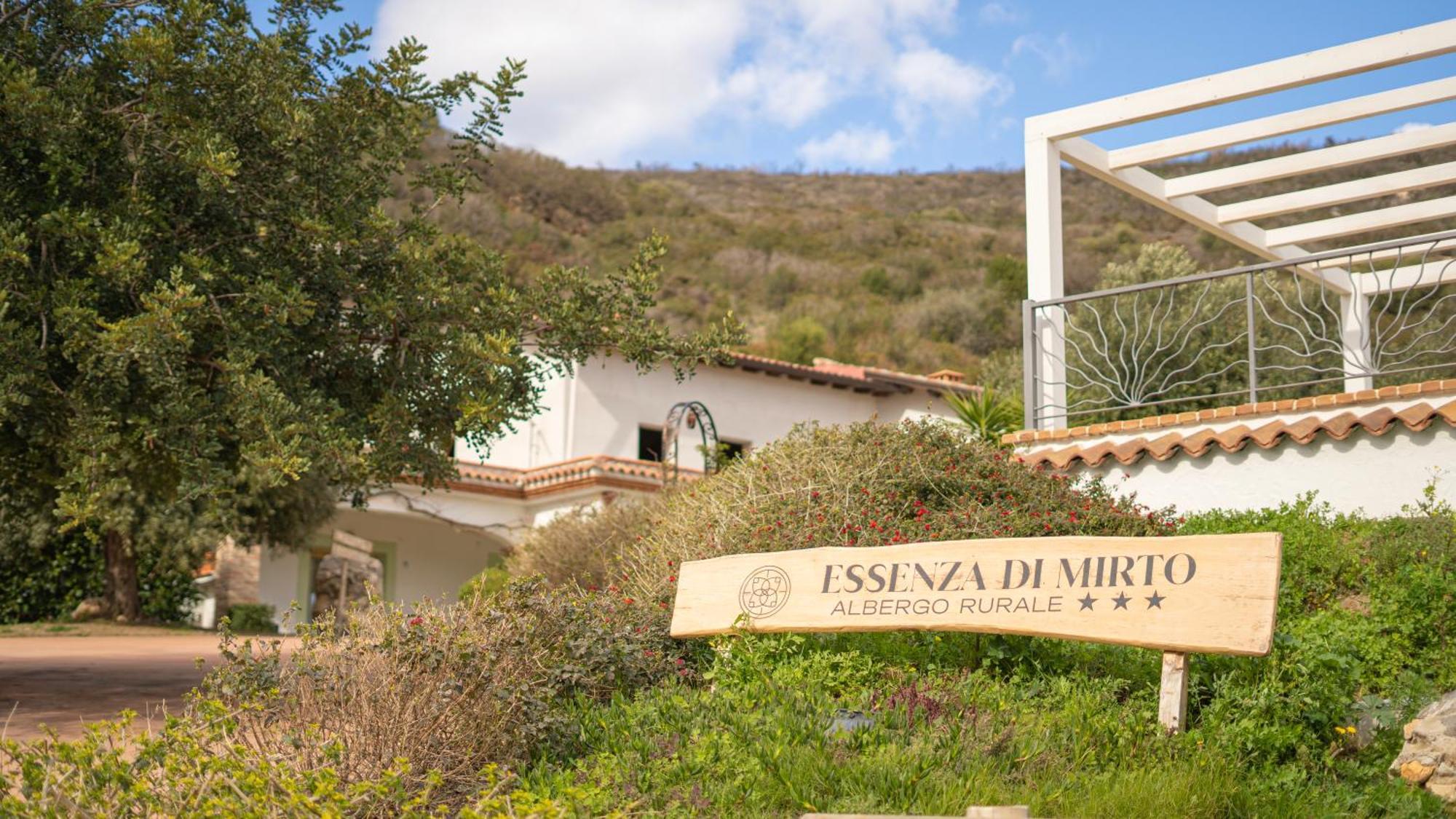 Albergo rurale Essenza di Mirto La Caletta Esterno foto
