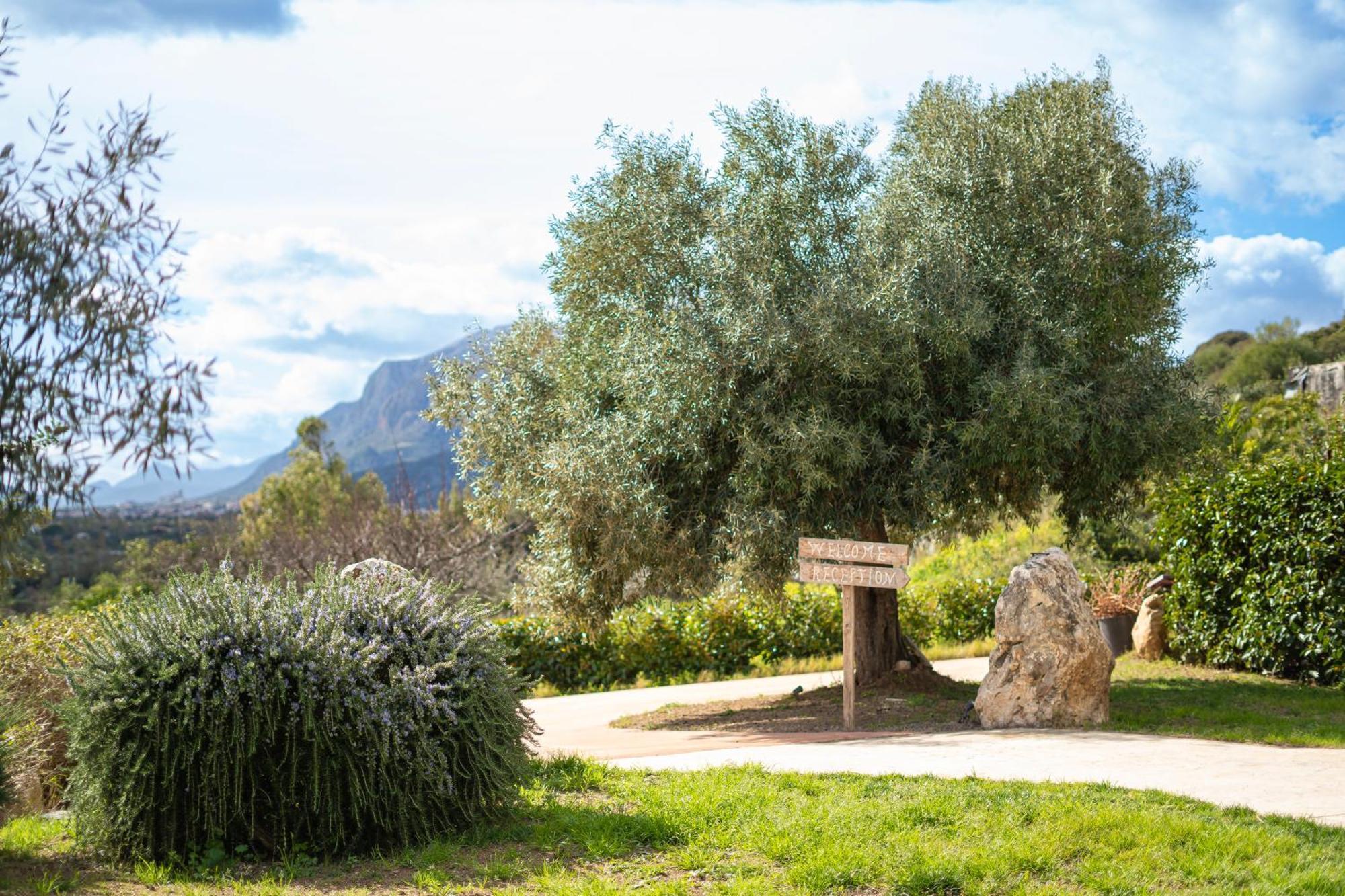 Albergo rurale Essenza di Mirto La Caletta Esterno foto