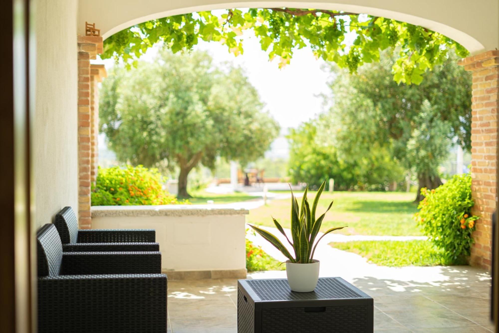 Albergo rurale Essenza di Mirto La Caletta Camera foto
